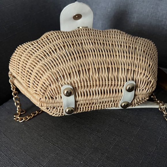 Straw Pearl Shell Weave Purse Crossbody Bag - Picture 6 of 6